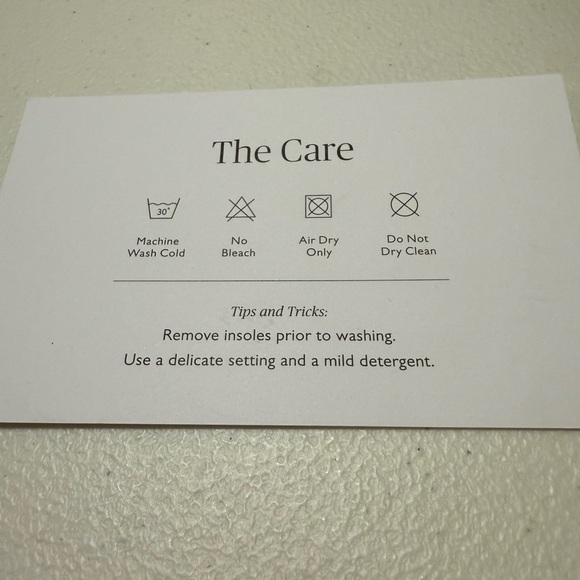 Rothy’s The Point Black Licorice with Gold Toe Size 7 - Picture 7 of 8